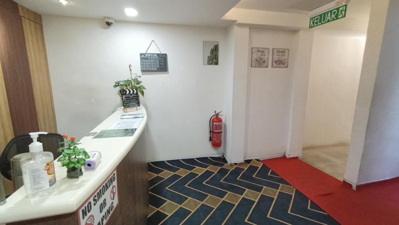 Oyo 90457 Borneo Eco-House Hashtag 12 Boutique Hotel Kota Kinabalu Bagian luar foto
